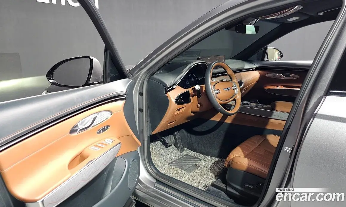 Genesis GV70 2021 2.5 автомат (гидро), фото 13 Genesis GV70 2021 2.5 автомат (гидро), фото 13