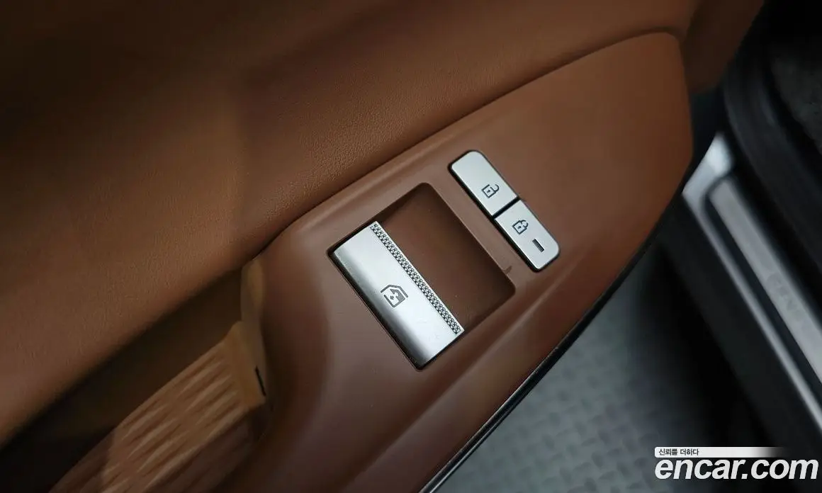 Genesis GV70 2021 2.5 автомат (гидро), фото 27 Genesis GV70 2021 2.5 автомат (гидро), фото 27