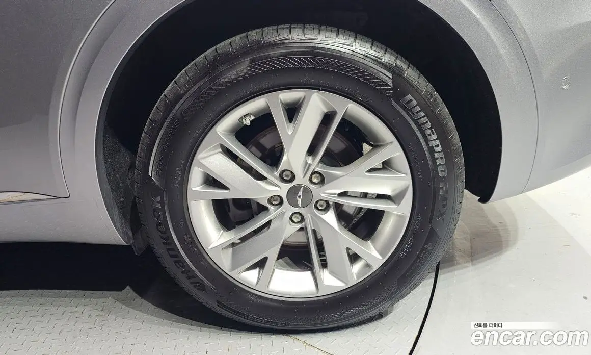 Genesis GV70 2021 2.5 автомат (гидро), фото 7 Genesis GV70 2021 2.5 автомат (гидро), фото 7