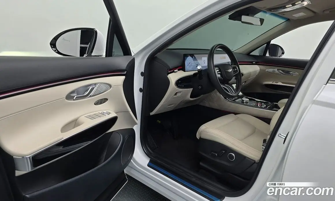 Genesis GV70 2024 2.5 автомат (гидро), фото 13 Genesis GV70 2024 2.5 автомат (гидро), фото 13
