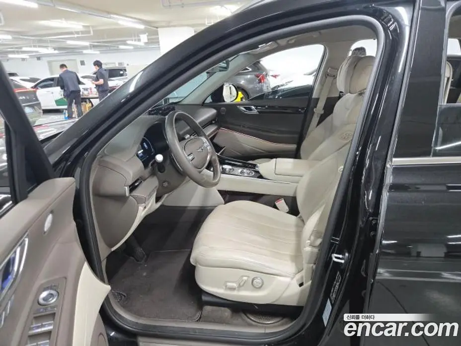 Genesis GV80 2023 2.5 автомат (гидро), фото 3 Genesis GV80 2023 2.5 автомат (гидро), фото 3