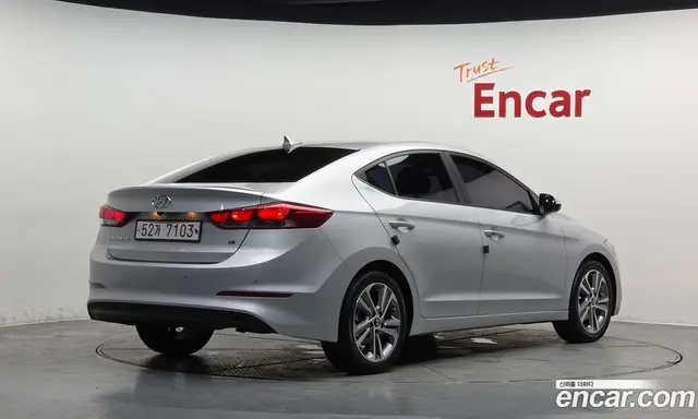 Hyundai Avante 2018 1.6 автомат (гидро), миниатюра 1 Hyundai Avante 2018 1.6 автомат (гидро), миниатюра 1