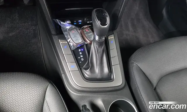 Hyundai Avante 2018 1.6 автомат (гидро), миниатюра 11 Hyundai Avante 2018 1.6 автомат (гидро), миниатюра 11