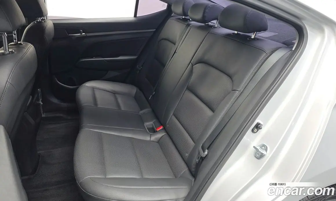 Hyundai Avante 2018 1.6 автомат (гидро), фото 15 Hyundai Avante 2018 1.6 автомат (гидро), фото 15