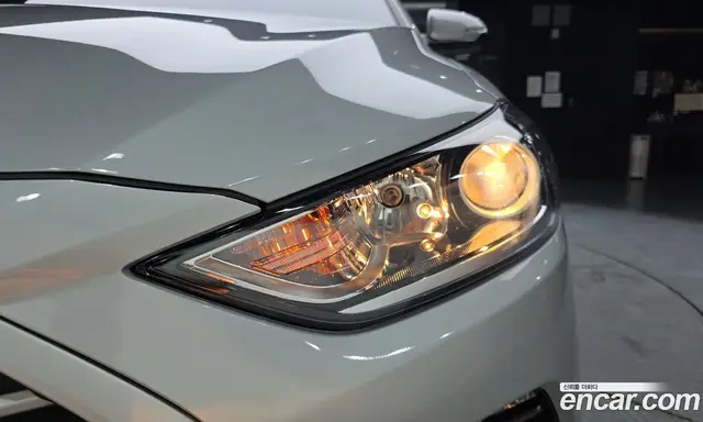 Hyundai Avante 2018 1.6 автомат (гидро), миниатюра 7 Hyundai Avante 2018 1.6 автомат (гидро), миниатюра 7