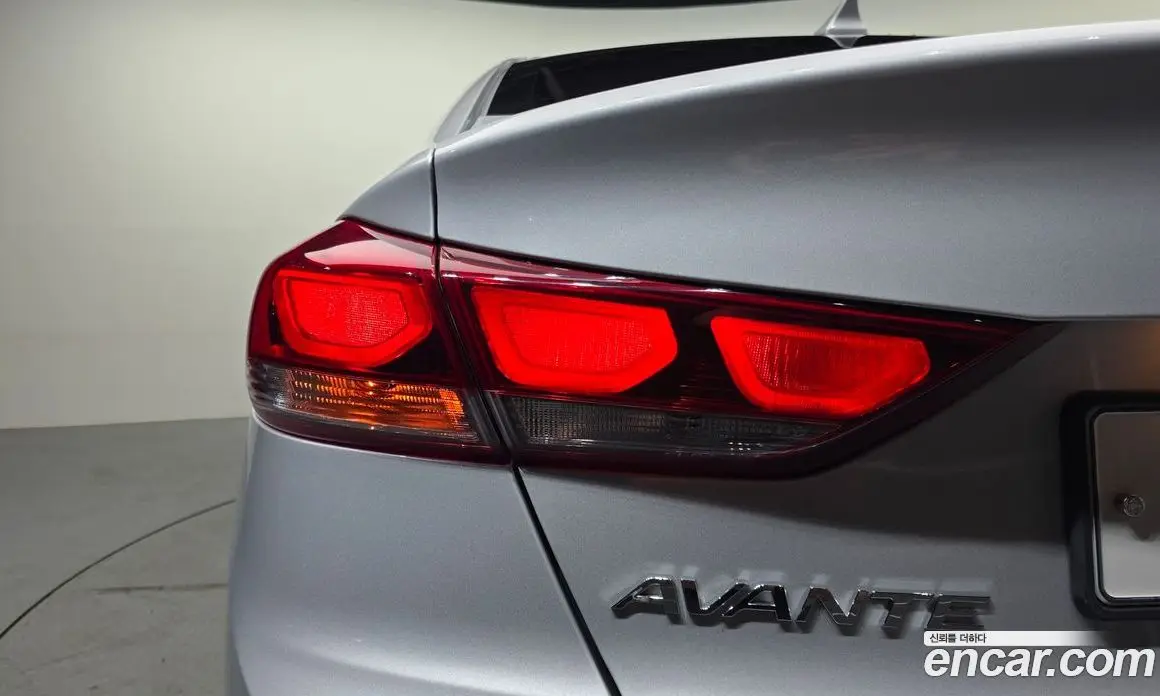 Hyundai Avante 2018 1.6 автомат (гидро), фото 8 Hyundai Avante 2018 1.6 автомат (гидро), фото 8