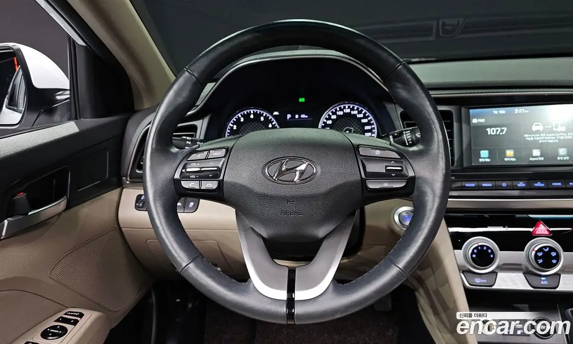 Hyundai Avante 2019 1.6 автомат (гидро), фото 12 Hyundai Avante 2019 1.6 автомат (гидро), фото 12
