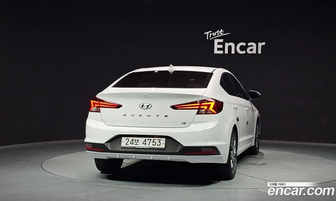 Hyundai Avante 2019 1.6 автомат (гидро), фото 4 Hyundai Avante 2019 1.6 автомат (гидро), фото 4