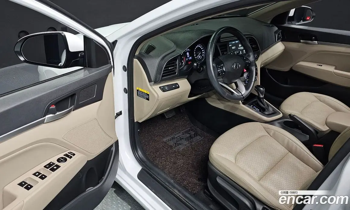 Hyundai Avante 2019 1.6 автомат (гидро), фото 10 Hyundai Avante 2019 1.6 автомат (гидро), фото 10