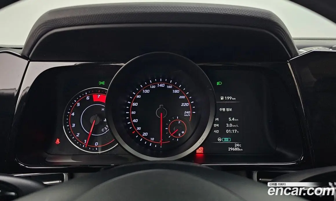 Hyundai Avante 2021 1.6 автомат (гидро), фото 11