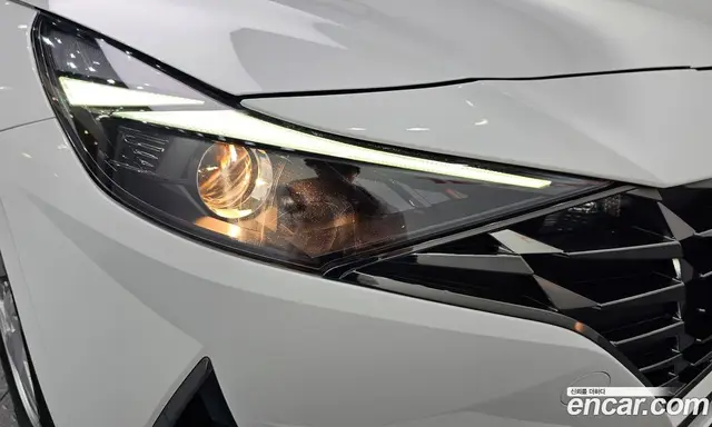 Hyundai Avante 2021 1.6 автомат (гидро), миниатюра 8