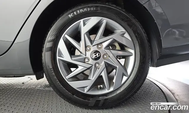 Hyundai Avante 2023 1.6 автомат (гидро), миниатюра 7