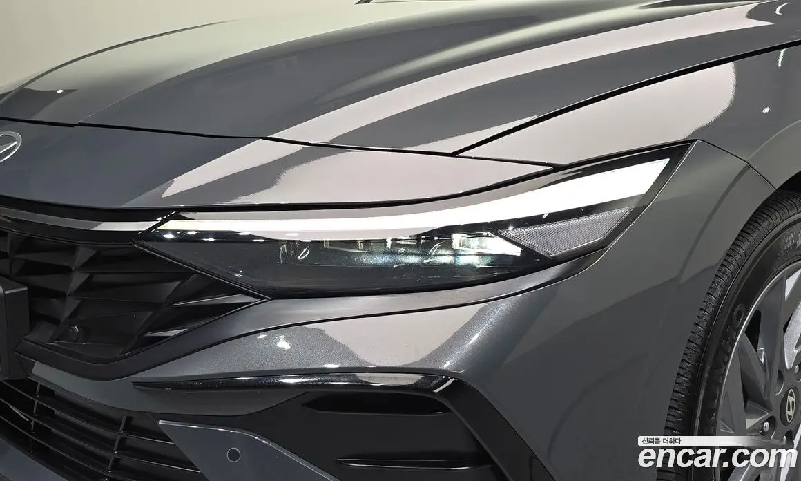 Hyundai Avante 2023 1.6 автомат (гидро), фото 8