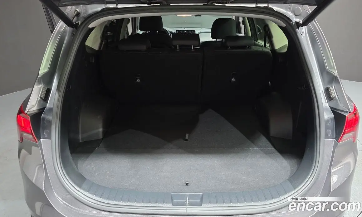 Hyundai Santa Fe 2022 2.2 автомат (гидро), фото 23 Hyundai Santa Fe 2022 2.2 автомат (гидро), фото 23