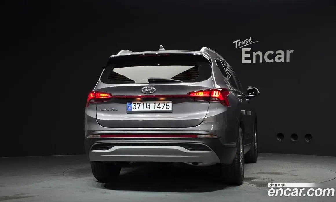 Hyundai Santa Fe 2022 2.2 автомат (гидро), фото 4 Hyundai Santa Fe 2022 2.2 автомат (гидро), фото 4