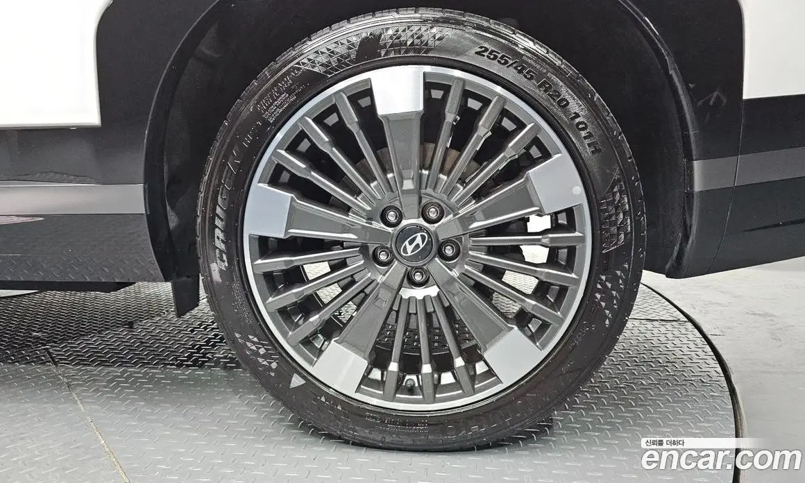 Hyundai Santa Fe 2024 1.6 автомат (гидро), фото 6