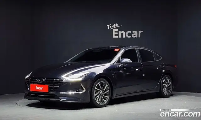 Hyundai Sonata 2019 2.0 автомат (гидро), миниатюра 1 Hyundai Sonata 2019 2.0 автомат (гидро), миниатюра 1