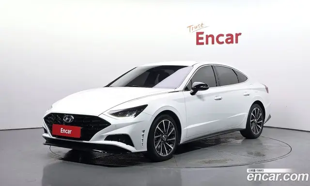 Hyundai Sonata 2022 2.0 автомат (гидро), миниатюра 1 Hyundai Sonata 2022 2.0 автомат (гидро), миниатюра 1