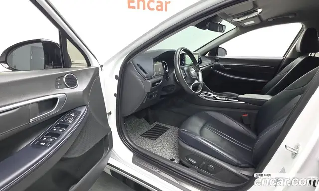 Hyundai Sonata 2022 2.0 автомат (гидро), миниатюра 10 Hyundai Sonata 2022 2.0 автомат (гидро), миниатюра 10