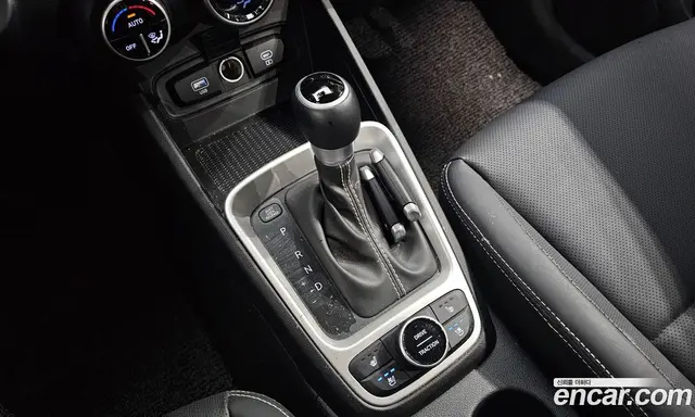 Hyundai Venue 2025 1.6 автомат (гидро), миниатюра 11 Hyundai Venue 2025 1.6 автомат (гидро), миниатюра 11