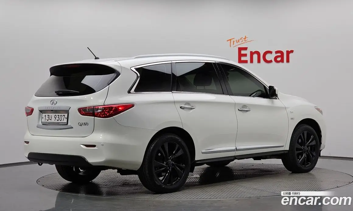 Infiniti QX60 2014 3.5 автомат (гидро), фото 1 Infiniti QX60 2014 3.5 автомат (гидро), фото 1