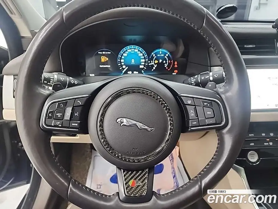 Jaguar XF 2017 2.0 автомат (гидро), фото 9 Jaguar XF 2017 2.0 автомат (гидро), фото 9