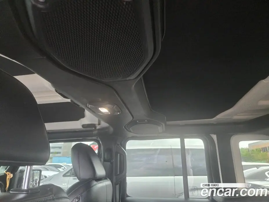 Jeep Wrangler 2018 2.0 автомат (гидро), фото 13 Jeep Wrangler 2018 2.0 автомат (гидро), фото 13