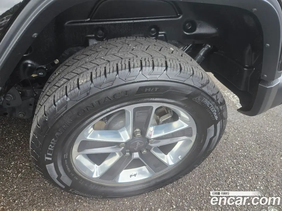 Jeep Wrangler 2018 2.0 автомат (гидро), фото 16 Jeep Wrangler 2018 2.0 автомат (гидро), фото 16