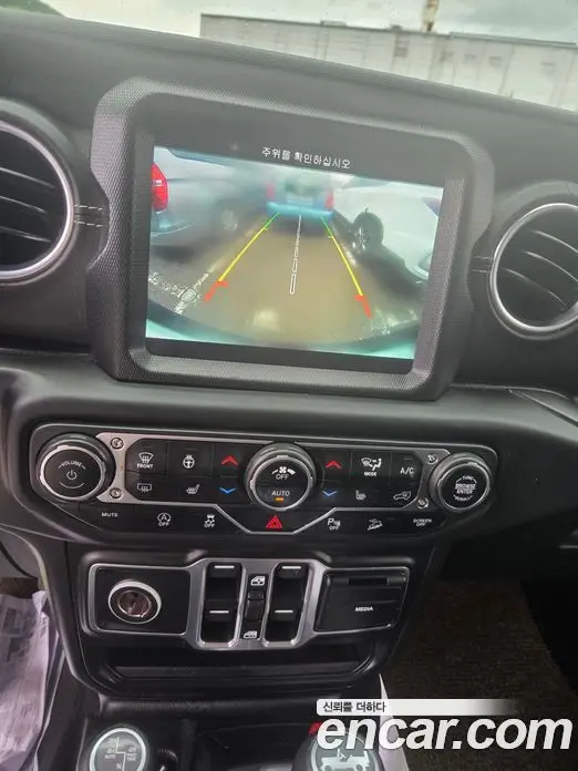 Jeep Wrangler 2018 2.0 автомат (гидро), миниатюра 8 Jeep Wrangler 2018 2.0 автомат (гидро), миниатюра 8