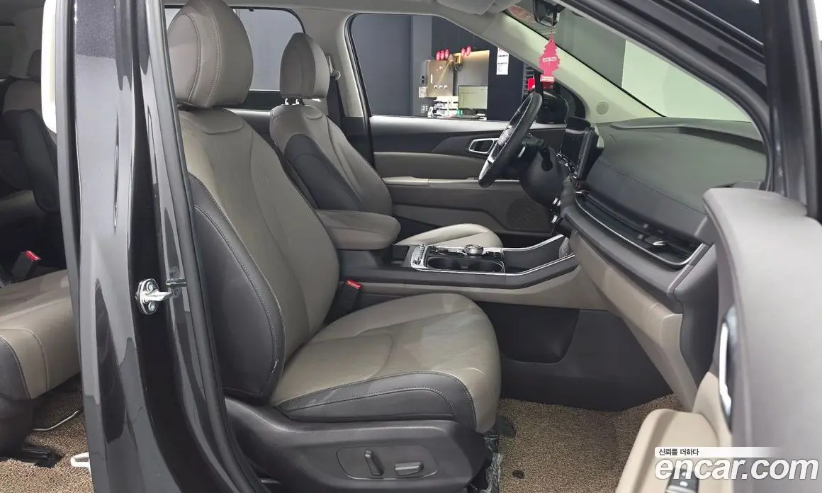 Kia Carnival 2025 3.5 автомат (гидро), фото 17 Kia Carnival 2025 3.5 автомат (гидро), фото 17