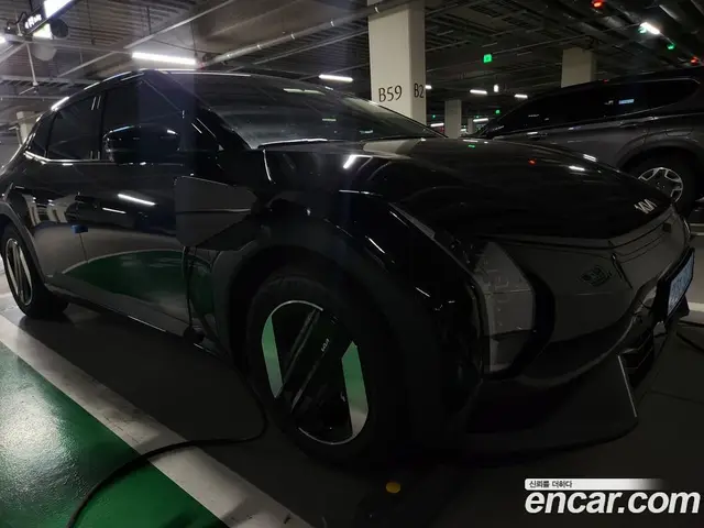 Kia EV4 2026 автомат (гидро), миниатюра 1 Kia EV4 2026 автомат (гидро), миниатюра 1