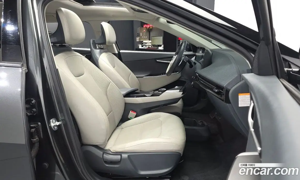 Kia EV6 2023 0.1 автомат (гидро), фото 17 Kia EV6 2023 0.1 автомат (гидро), фото 17