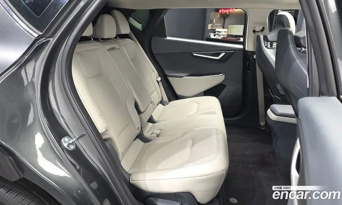 Kia EV6 2023 0.1 автомат (гидро), фото 18 Kia EV6 2023 0.1 автомат (гидро), фото 18