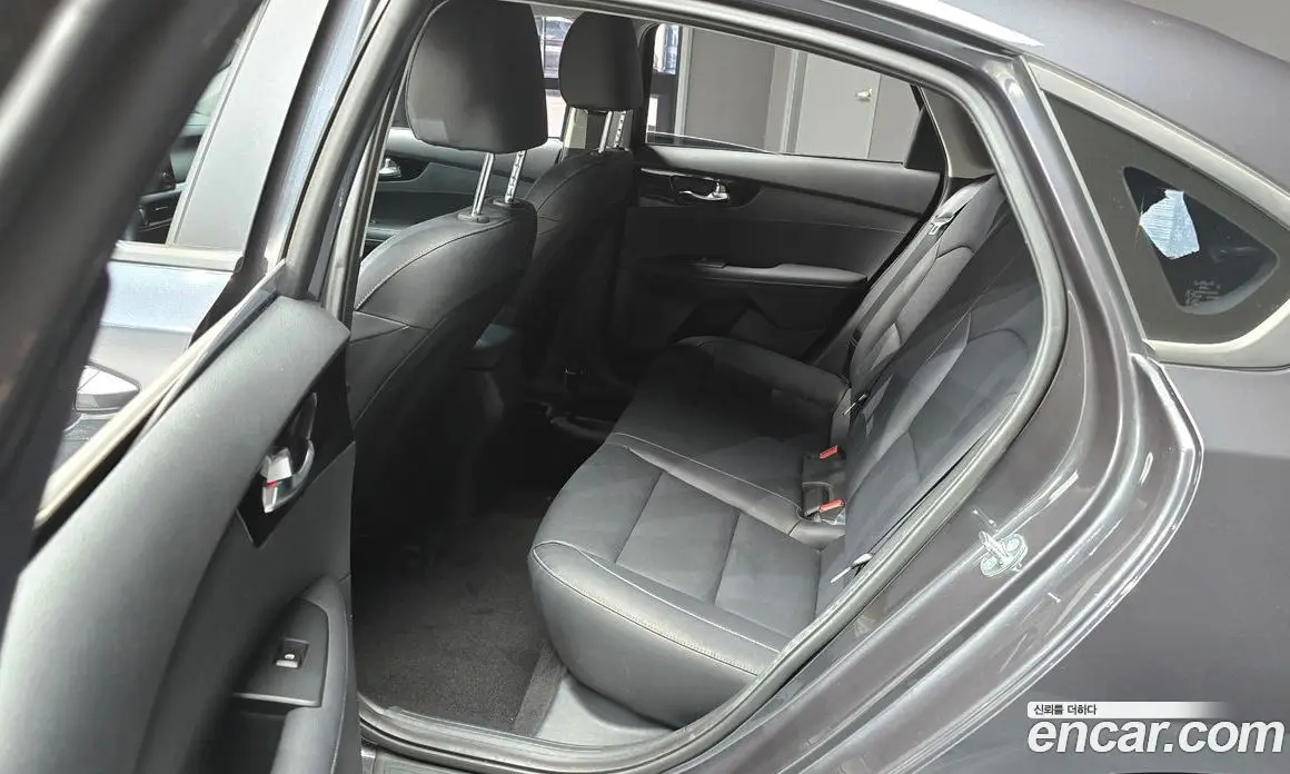 Kia K3 2023 1.6 автомат (гидро), фото 18 Kia K3 2023 1.6 автомат (гидро), фото 18