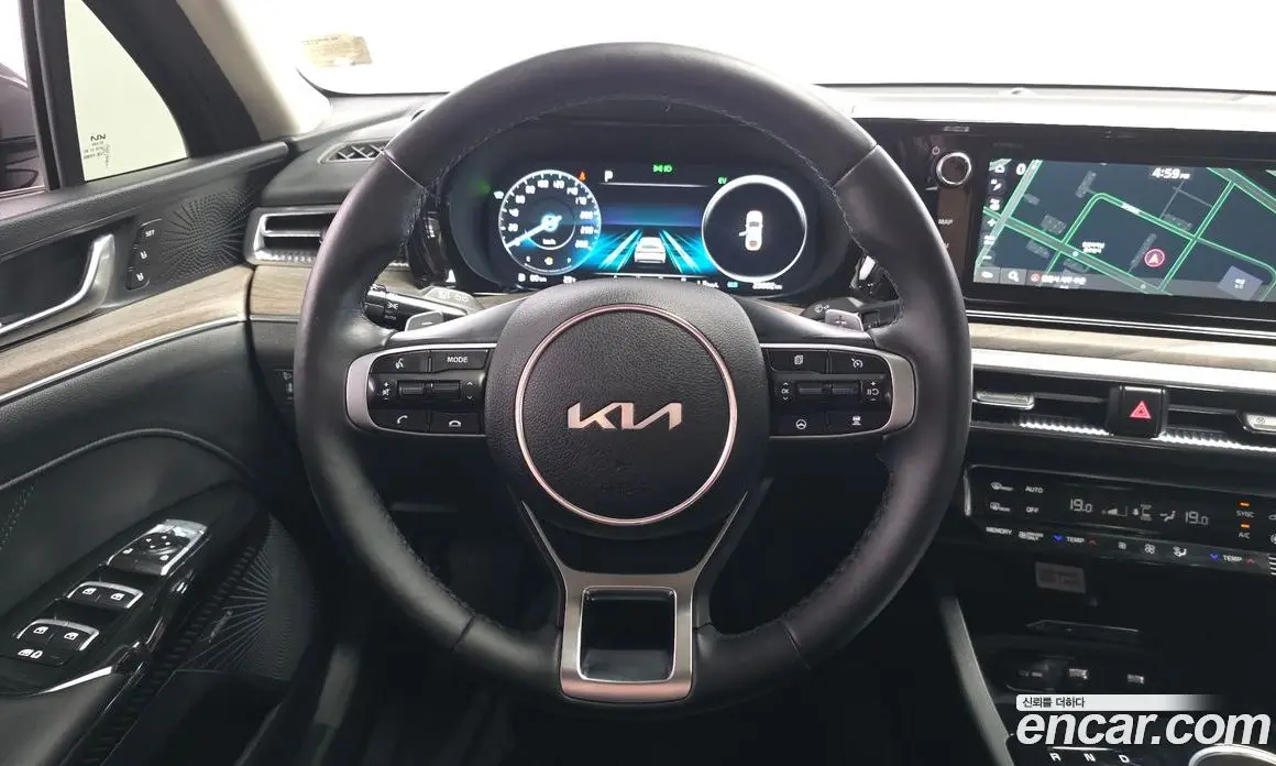 Kia K5 (Optima) 2023 2.0 автомат (гидро), фото 18