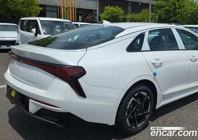 Kia K5 (Optima) 2026 2.0 автомат (гидро), миниатюра 6 Kia K5 (Optima) 2026 2.0 автомат (гидро), миниатюра 6