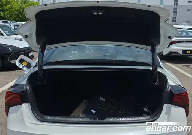 Kia K5 (Optima) 2026 2.0 автомат (гидро), миниатюра 9 Kia K5 (Optima) 2026 2.0 автомат (гидро), миниатюра 9