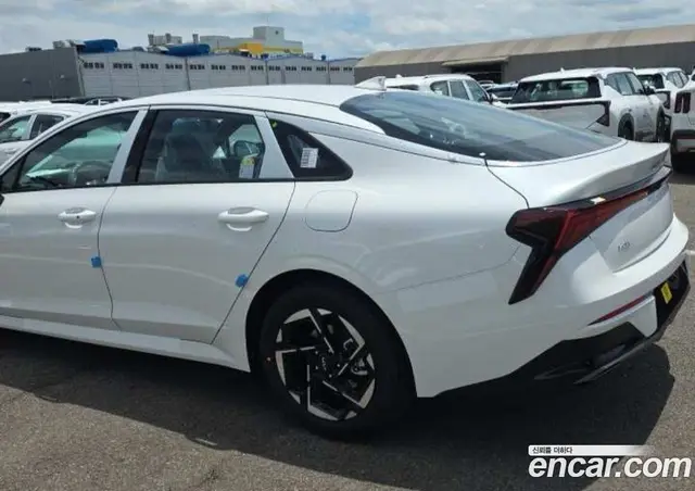 Kia K5 (Optima) 2026 2.0 автомат (гидро), миниатюра 10 Kia K5 (Optima) 2026 2.0 автомат (гидро), миниатюра 10