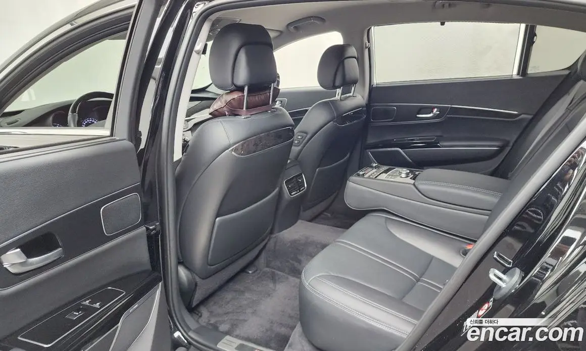 Kia K9 2017 3.3 автомат (гидро), фото 16 Kia K9 2017 3.3 автомат (гидро), фото 16