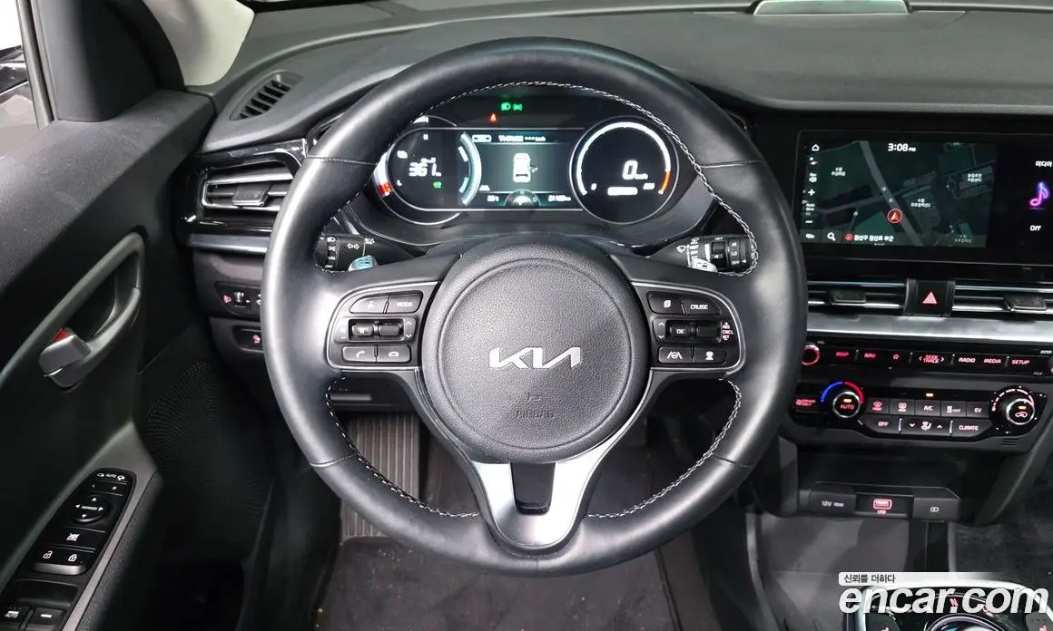 Kia Niro 2022 0.2 автомат (гидро), фото 15 Kia Niro 2022 0.2 автомат (гидро), фото 15