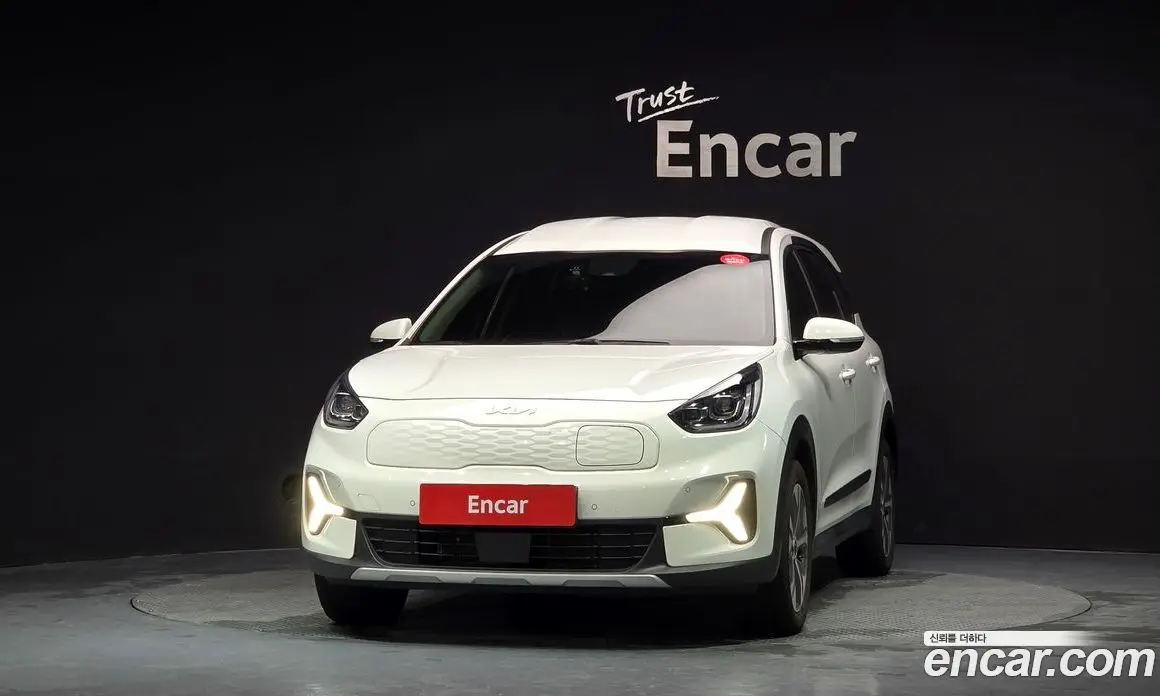 Kia Niro 2022 0.2 автомат (гидро), фото 3 Kia Niro 2022 0.2 автомат (гидро), фото 3