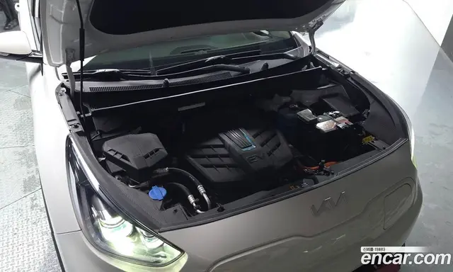 Kia Niro 2022 0.2 автомат (гидро), миниатюра 6 Kia Niro 2022 0.2 автомат (гидро), миниатюра 6