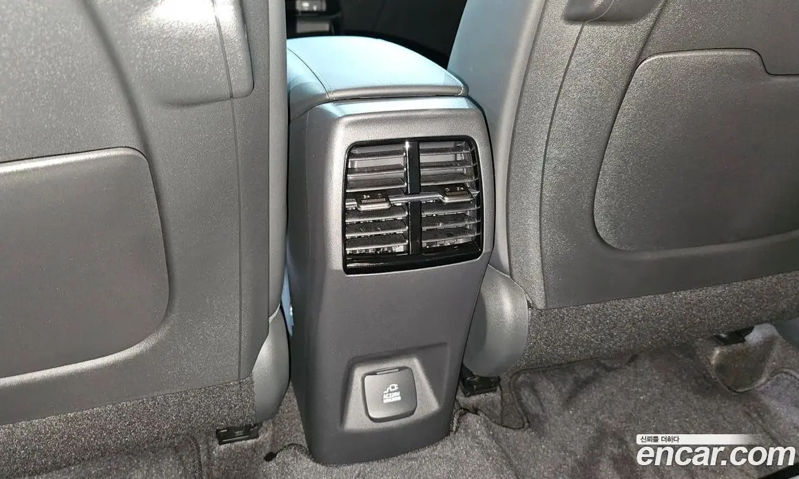 Kia Niro 2022 1.6 автомат (гидро), фото 28 Kia Niro 2022 1.6 автомат (гидро), фото 28