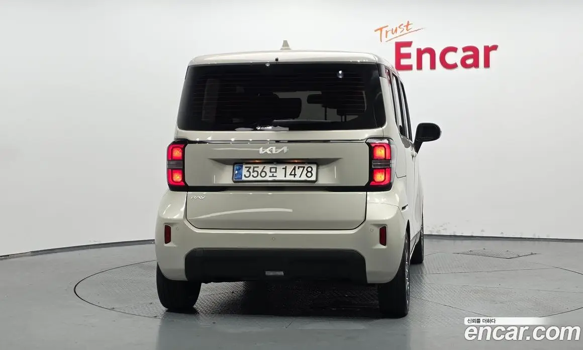 Kia Ray 2023 1.0 автомат (гидро), фото 4