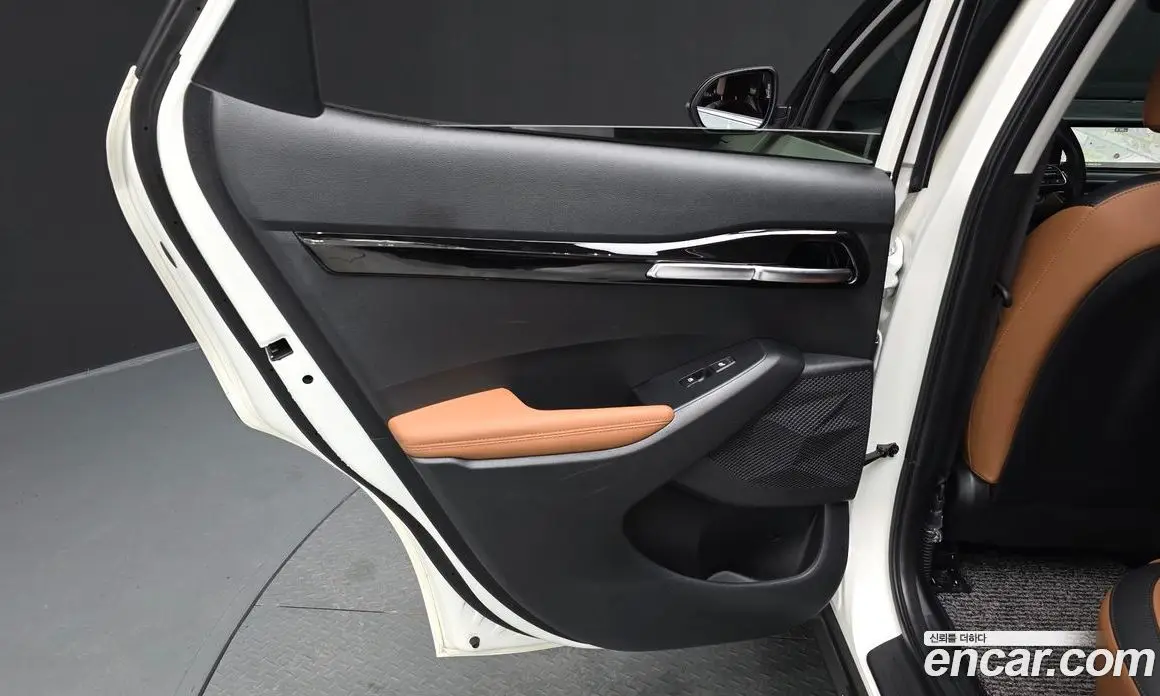 Kia Seltos 2023 1.6 автомат (гидро), фото 14 Kia Seltos 2023 1.6 автомат (гидро), фото 14