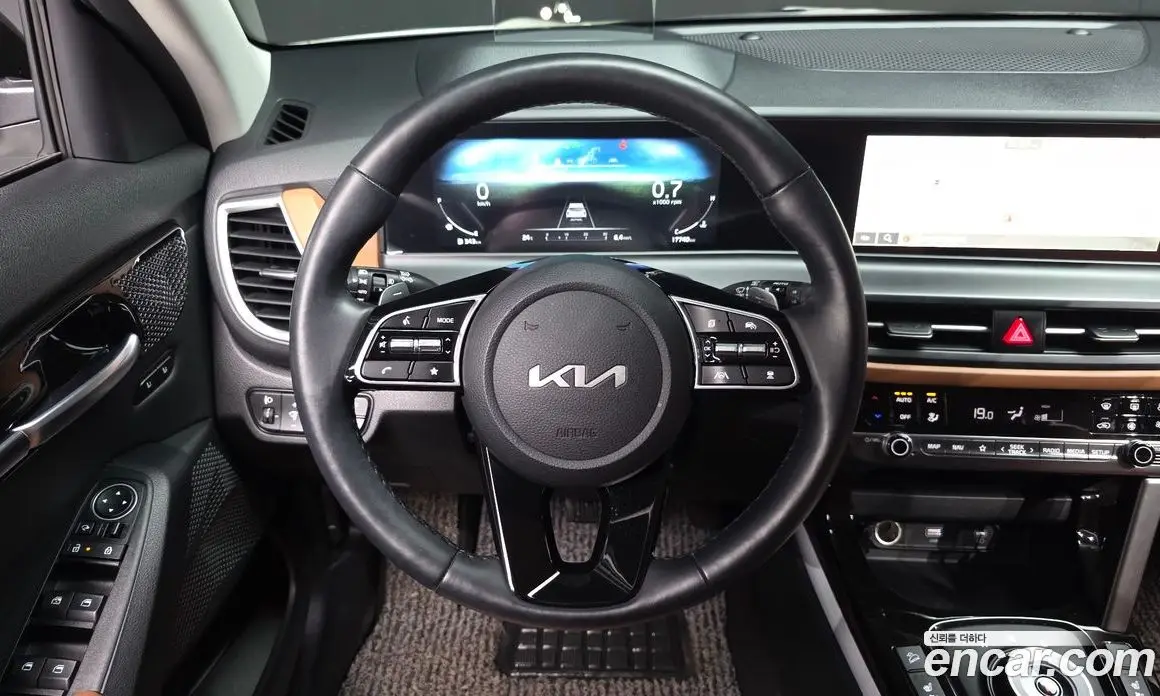 Kia Seltos 2023 1.6 автомат (гидро), фото 19 Kia Seltos 2023 1.6 автомат (гидро), фото 19