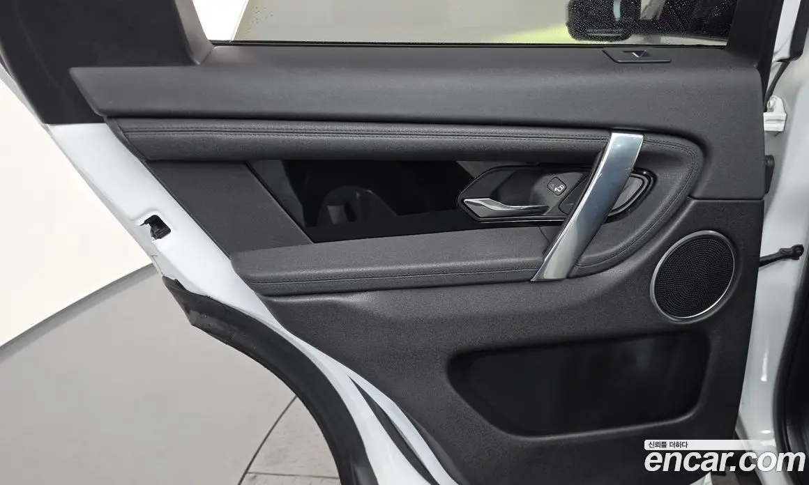 Land Rover Discovery Sport 2021 2.0 автомат (гидро), фото 15 Land Rover Discovery Sport 2021 2.0 автомат (гидро), фото 15