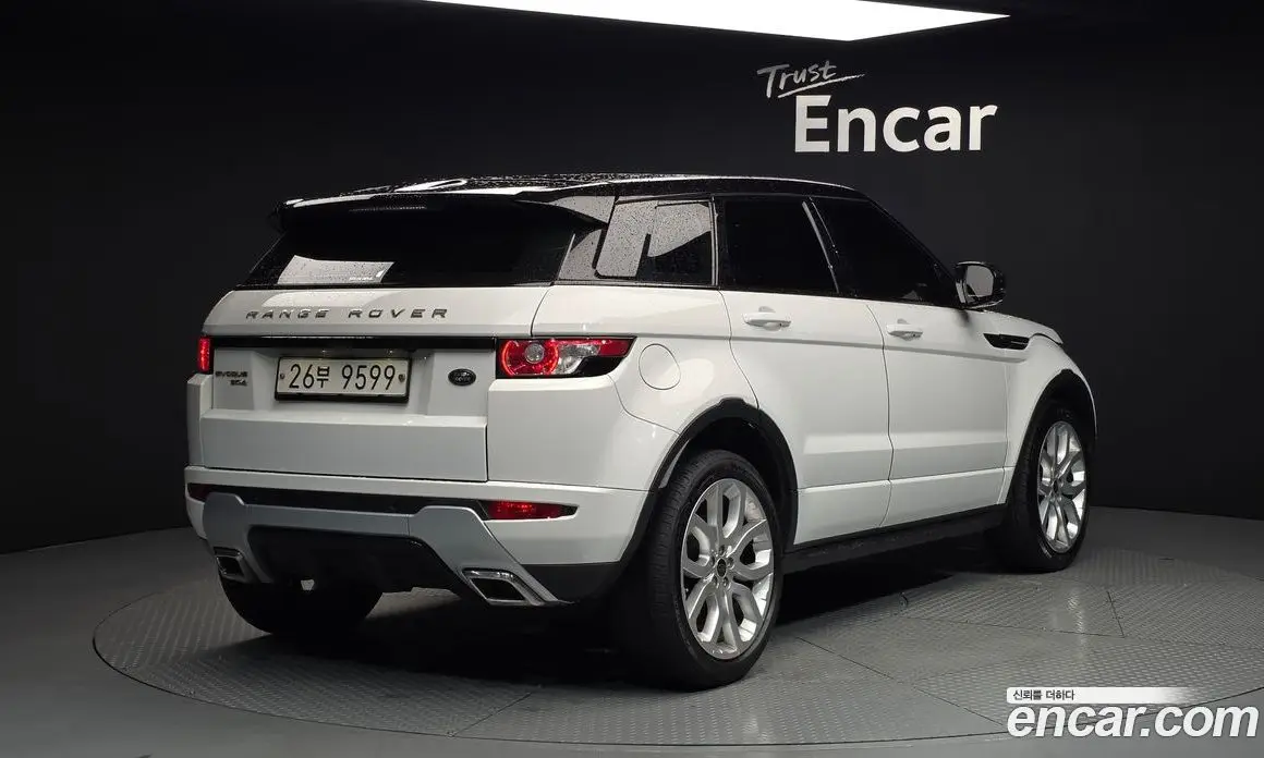 Land Rover Range Rover Evoque 2013 2.2 автомат (гидро), фото 2 Land Rover Range Rover Evoque 2013 2.2 автомат (гидро), фото 2