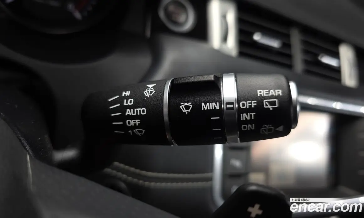 Land Rover Range Rover Evoque 2013 2.2 автомат (гидро), фото 17 Land Rover Range Rover Evoque 2013 2.2 автомат (гидро), фото 17