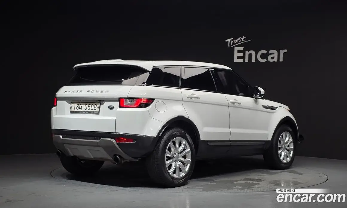 Land Rover Range Rover Evoque 2016 2.0 автомат (гидро), фото 2 Land Rover Range Rover Evoque 2016 2.0 автомат (гидро), фото 2